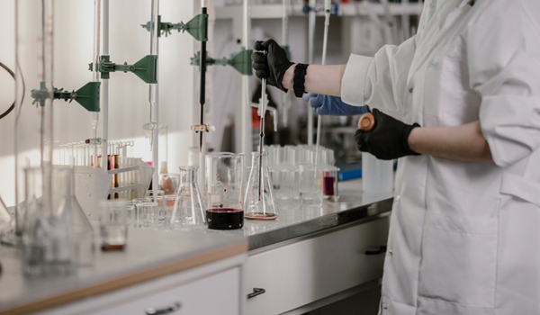 氮氣發(fā)生器使用注意事項包括哪些？